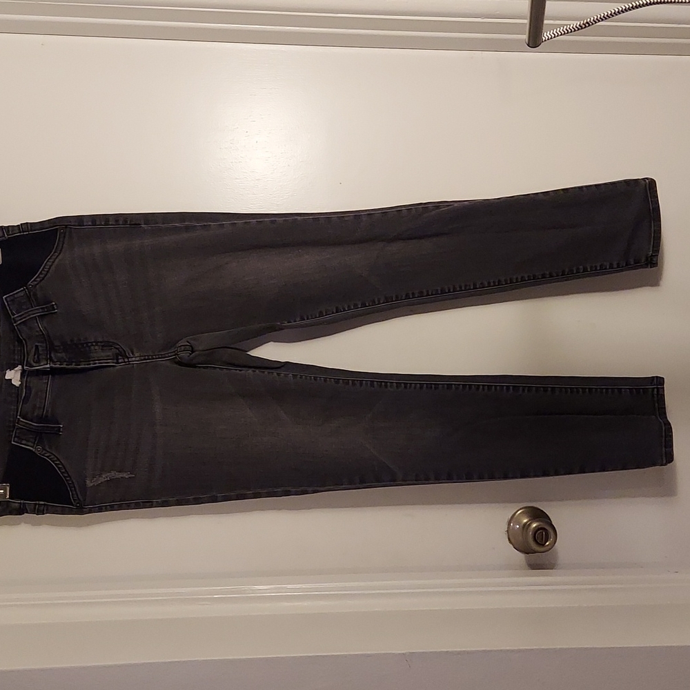 Ingrid & Isabel skinny maternity jeans, size 29